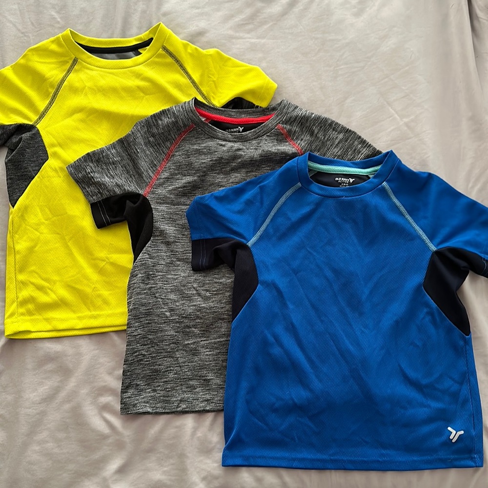 Bundle of Old Navy Active Go-Dry Cool Tees Size S (6-7)